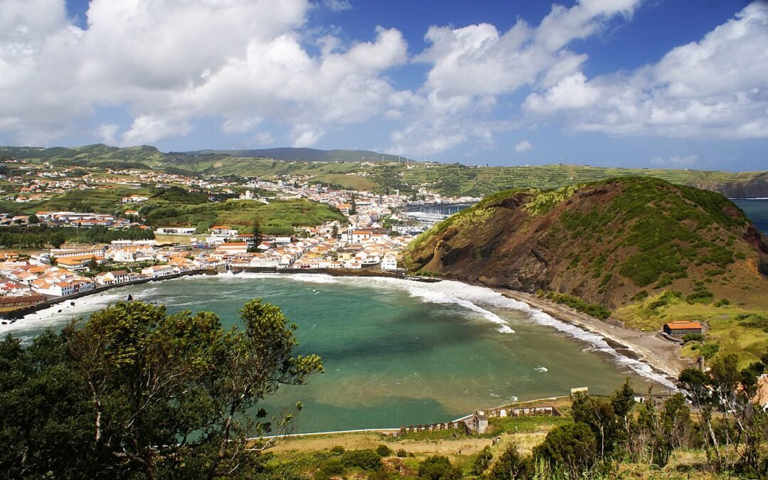 Porto Pim Bay