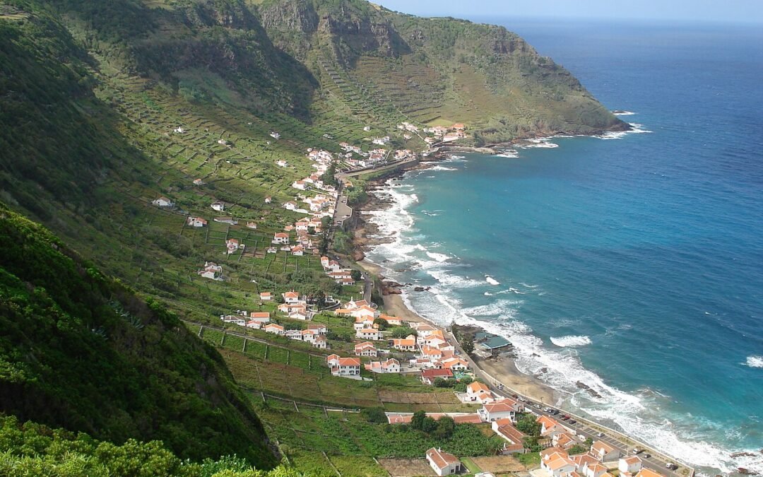 São Lourenço Bay