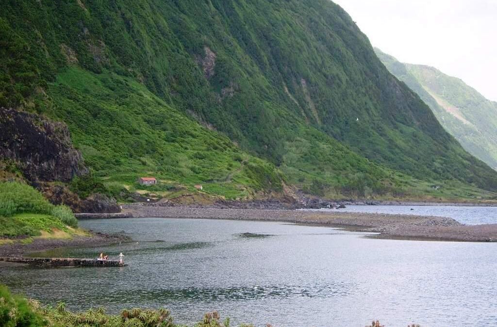 Fajã de Santo Cristo Lagoon